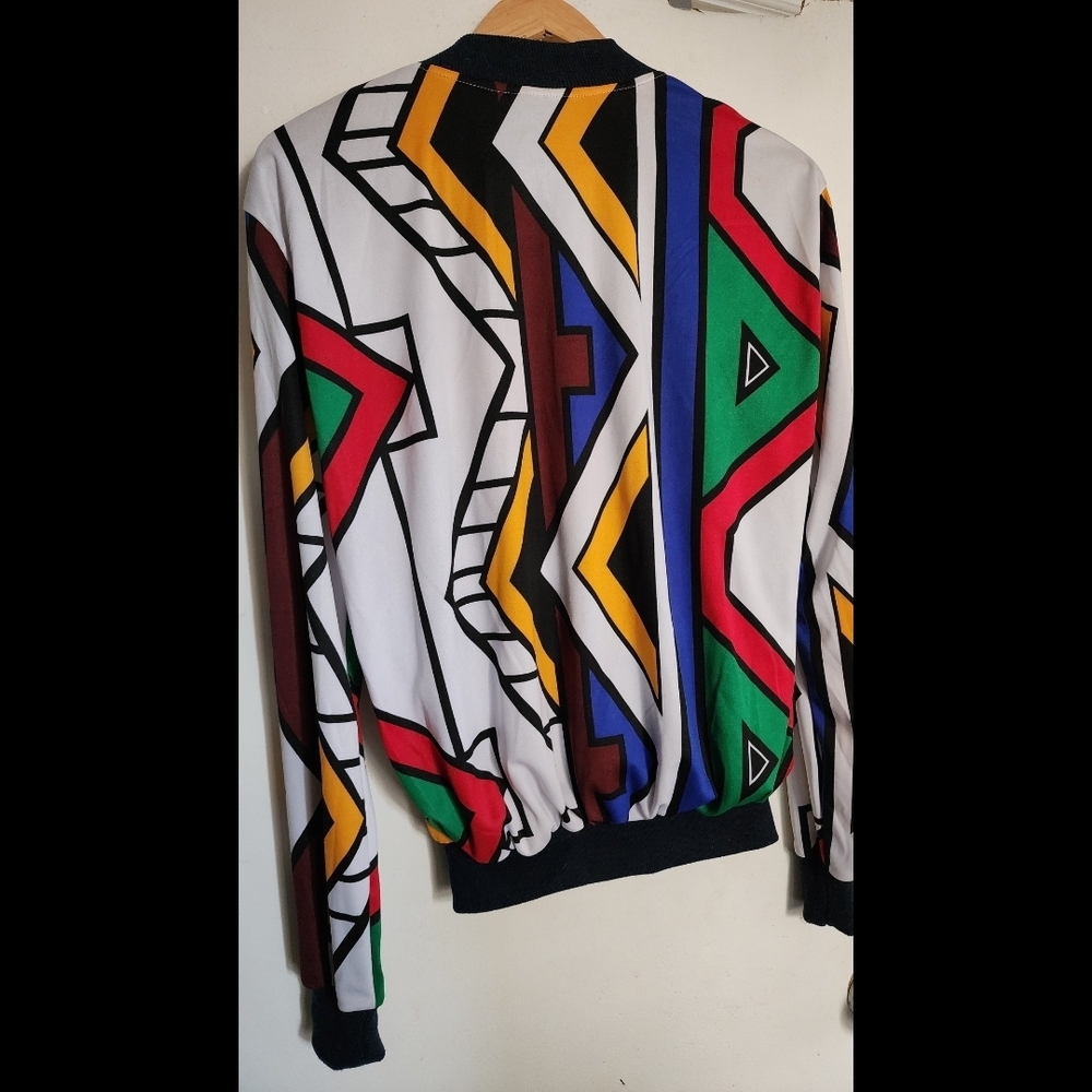 Colorful Geometric Pattern Jacket - Picture 3 of 7
